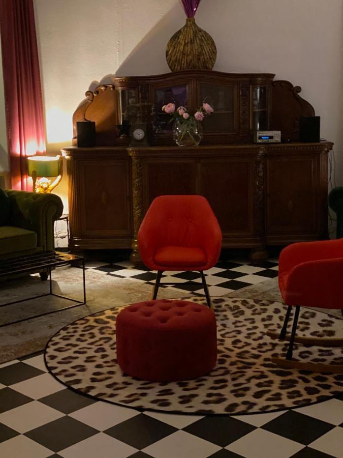 Smarthotel Mystique Self Check-In Бад-Гомбург-фор-дер-Гее Екстер'єр фото