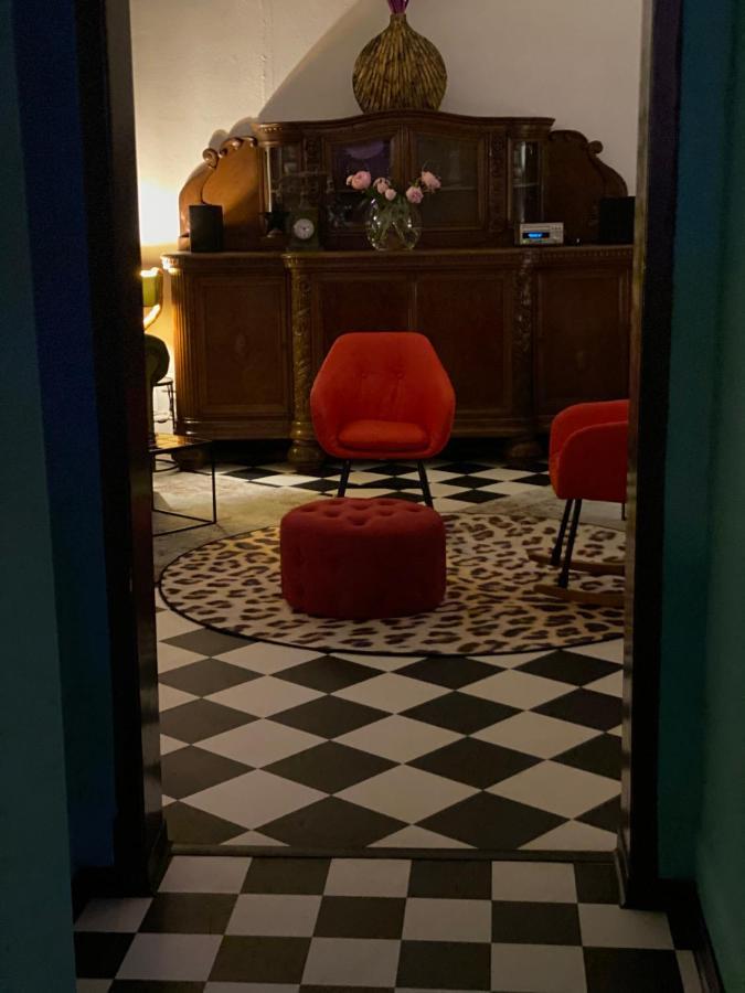 Smarthotel Mystique Self Check-In Бад-Гомбург-фор-дер-Гее Екстер'єр фото