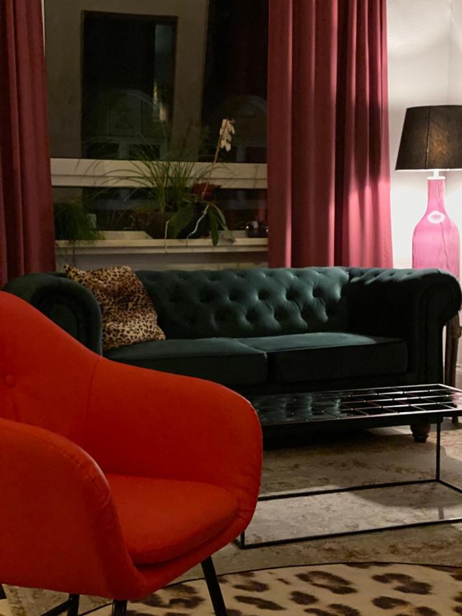 Smarthotel Mystique Self Check-In Бад-Гомбург-фор-дер-Гее Екстер'єр фото