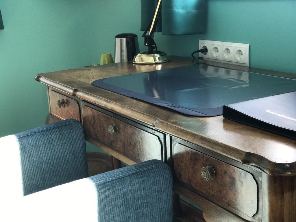 Smarthotel Mystique Self Check-In Бад-Гомбург-фор-дер-Гее Екстер'єр фото