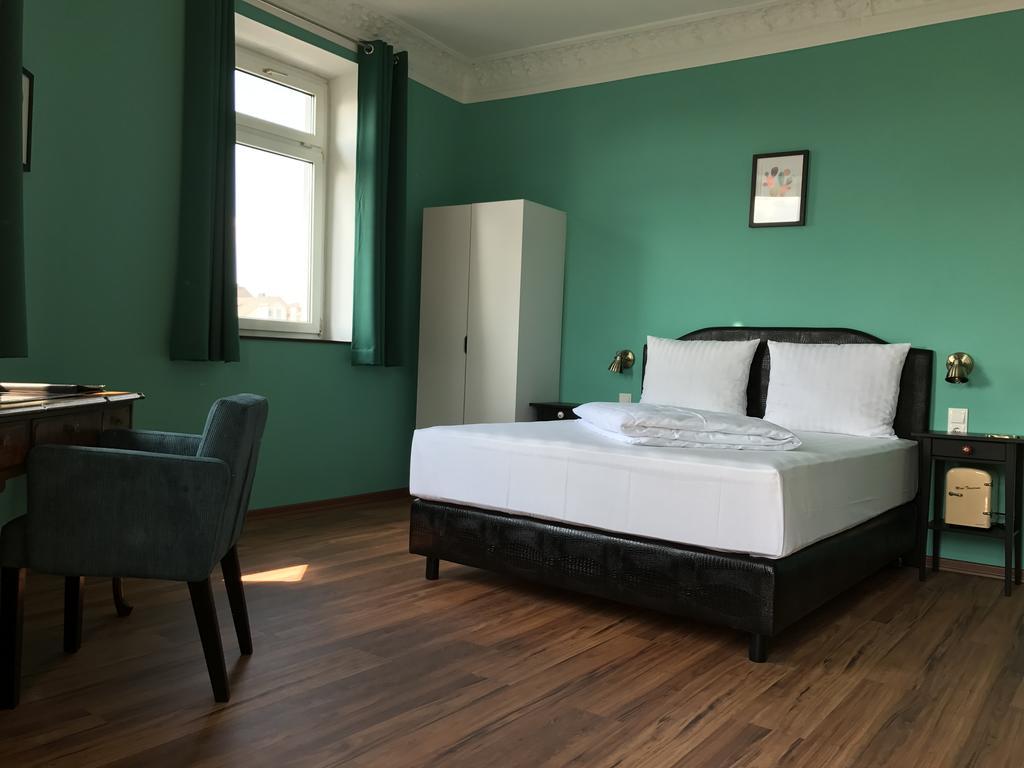 Smarthotel Mystique Self Check-In Бад-Гомбург-фор-дер-Гее Екстер'єр фото